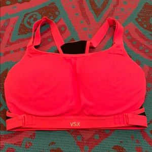 victoria secret sports bra 34D NWOT